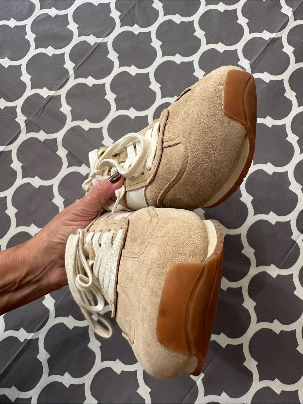 Vince Oasis Runner tan suede sneakers - Picture 8 of 15